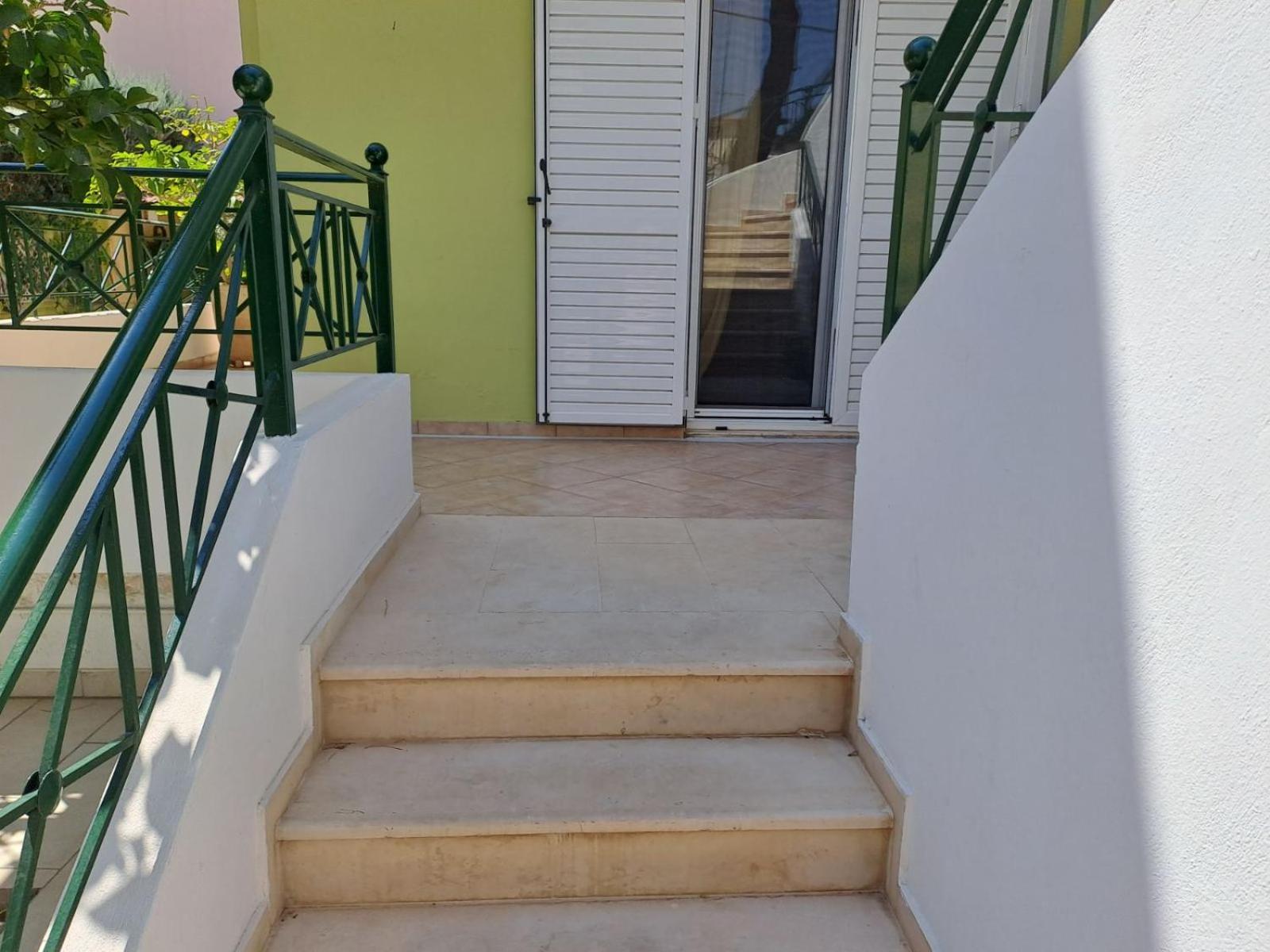 Dimitris Place Near Athens Airport Коропион Экстерьер фото